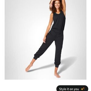 Sweaty Betty Black Yoga Joggers- NWT